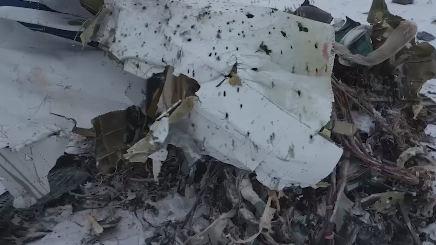 СК опубликовал кадры с места крушения Ил-76