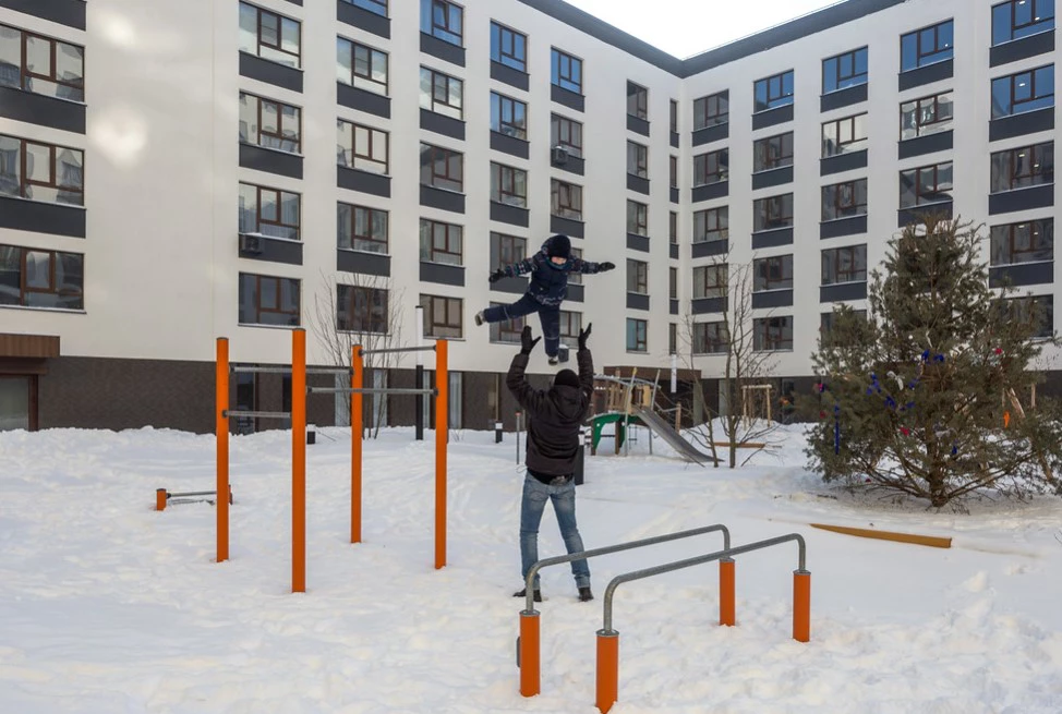 «Брусника»