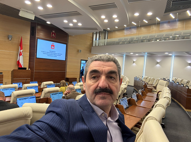 VK Армен Бежанян