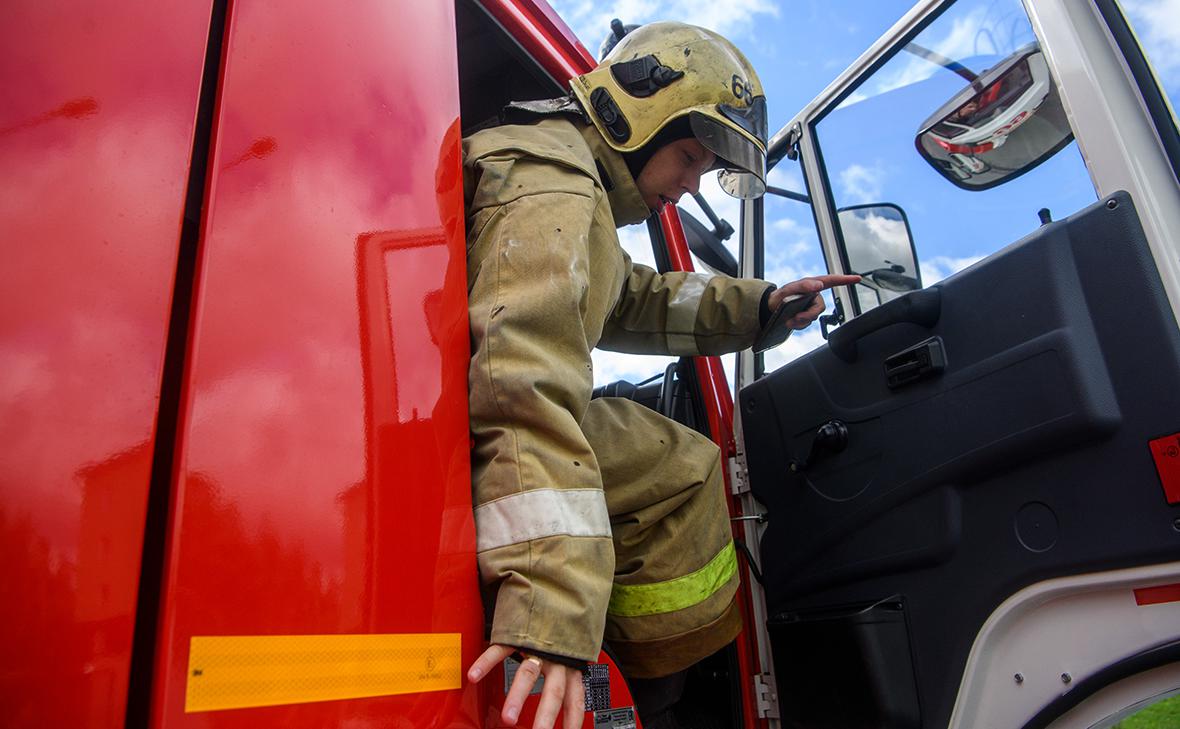 В Ростовской области загорелся склад горюче-смазочных материалов