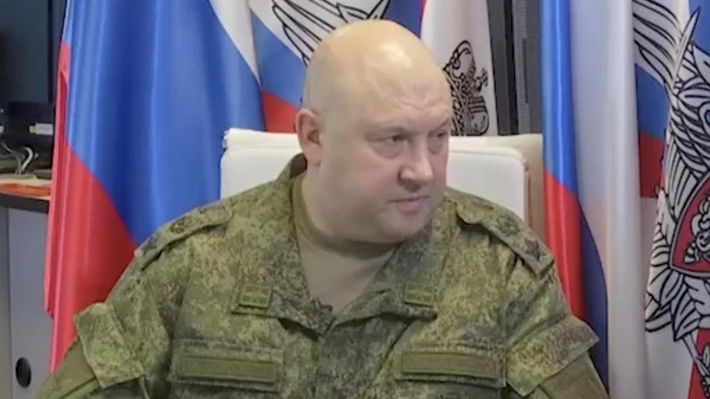 Суровикин заявил о подготовке Киевом ракетного удара по Каховской ГЭС