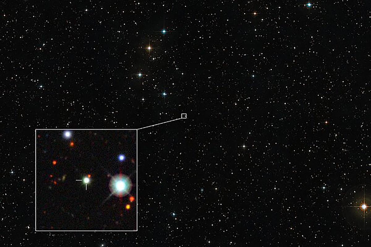 <p>На этом изображении показана область неба, в которой расположен квазар&nbsp;J0529-4351</p>
