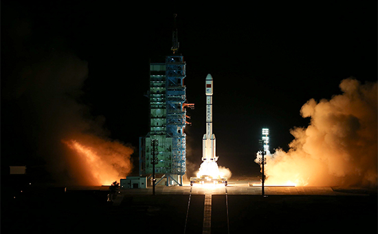 Запуск ракеты-носителя с&nbsp;обитаемой космической лабораторией &laquo;Тяньгун-2&raquo;


