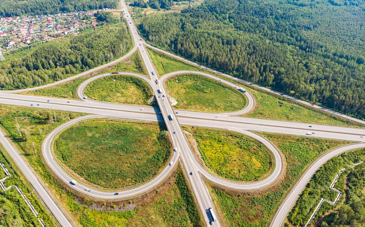 Как нацпроект улучшает качество российских дорог
