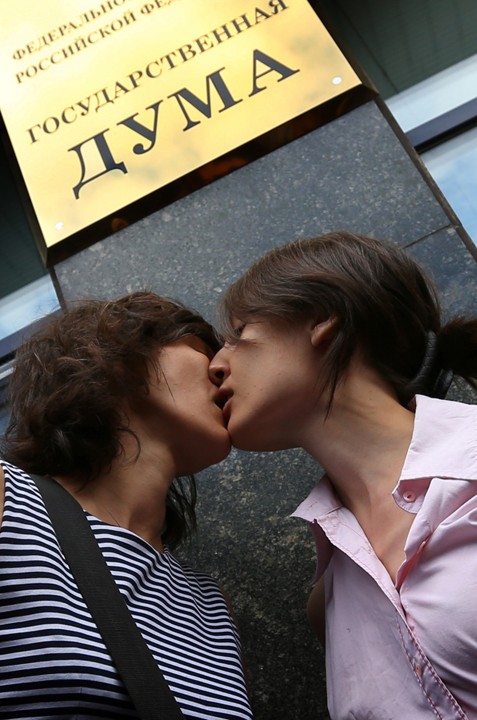 Задержанные у Госдумы гей-активисты вернутся и продолжат протестовать