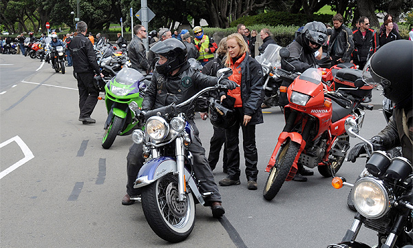 Эксперты назвали самые опасные дни для мотоциклистов