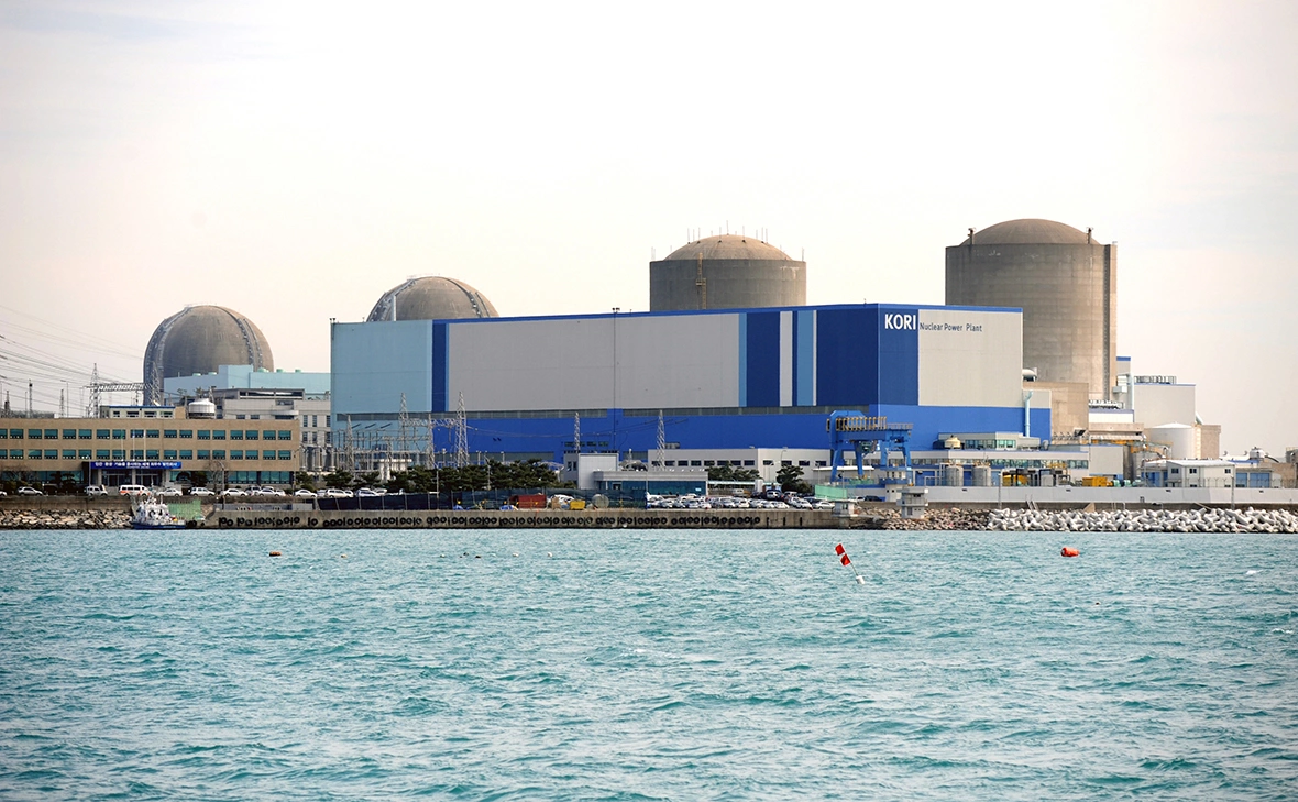 IAEA Imagebank / Wikipedia