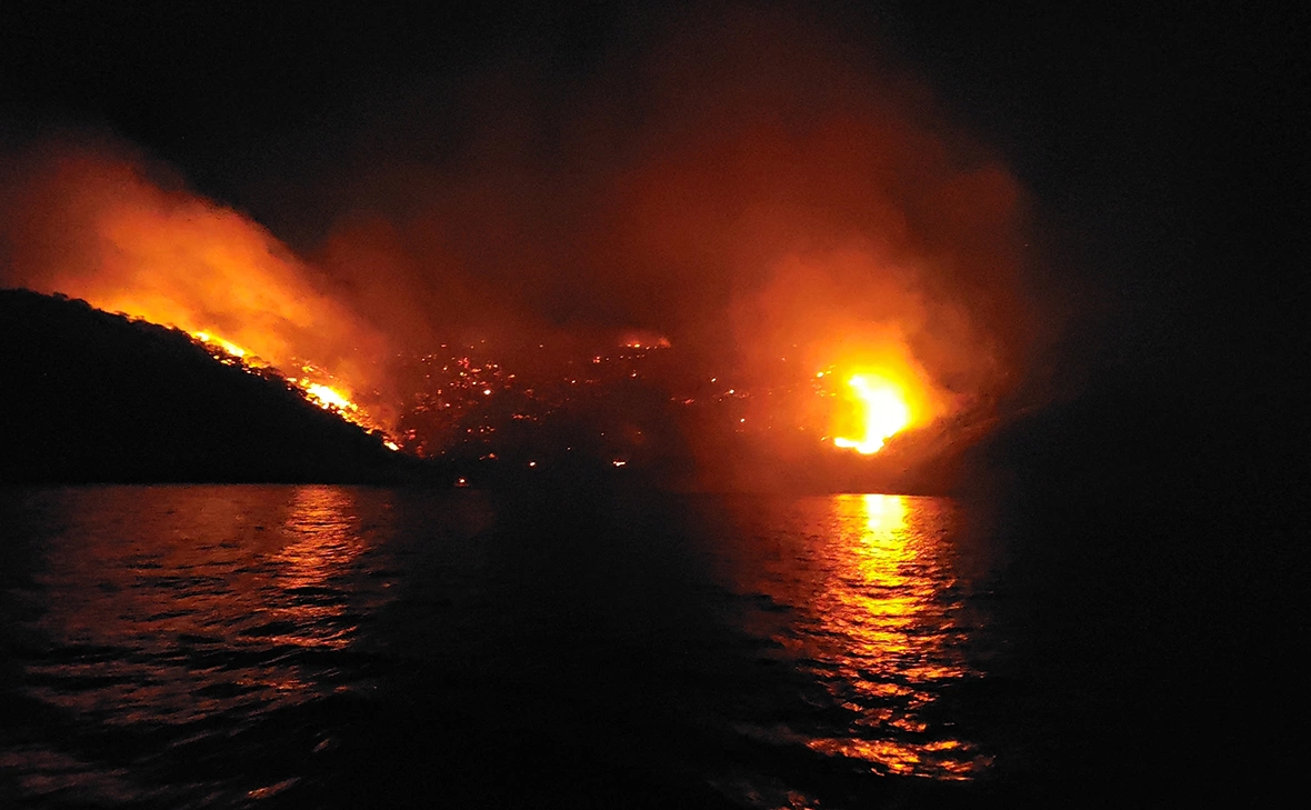 Volunteer fire station of Hydra / Reuters