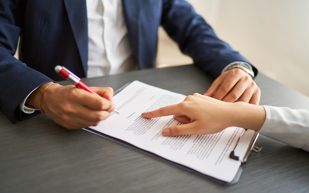 Транссексуалдардың ХХХ фотосуреттері Оның бүкіл порносы Лаура Ангелмен айтты