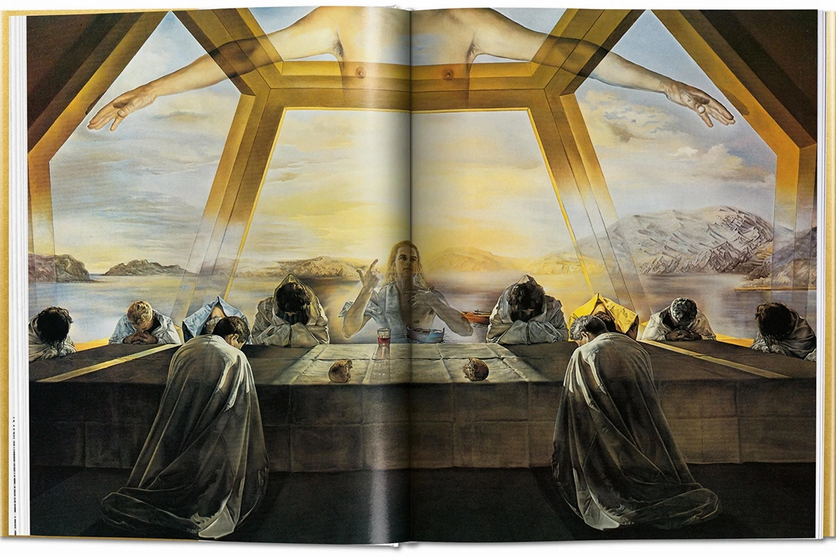 Впервые «Вина Галы» были опубликованы в 1976 году. Тогда книга не пользовалась особым успехом, однако в 2017 году была переиздана издательством Taschen