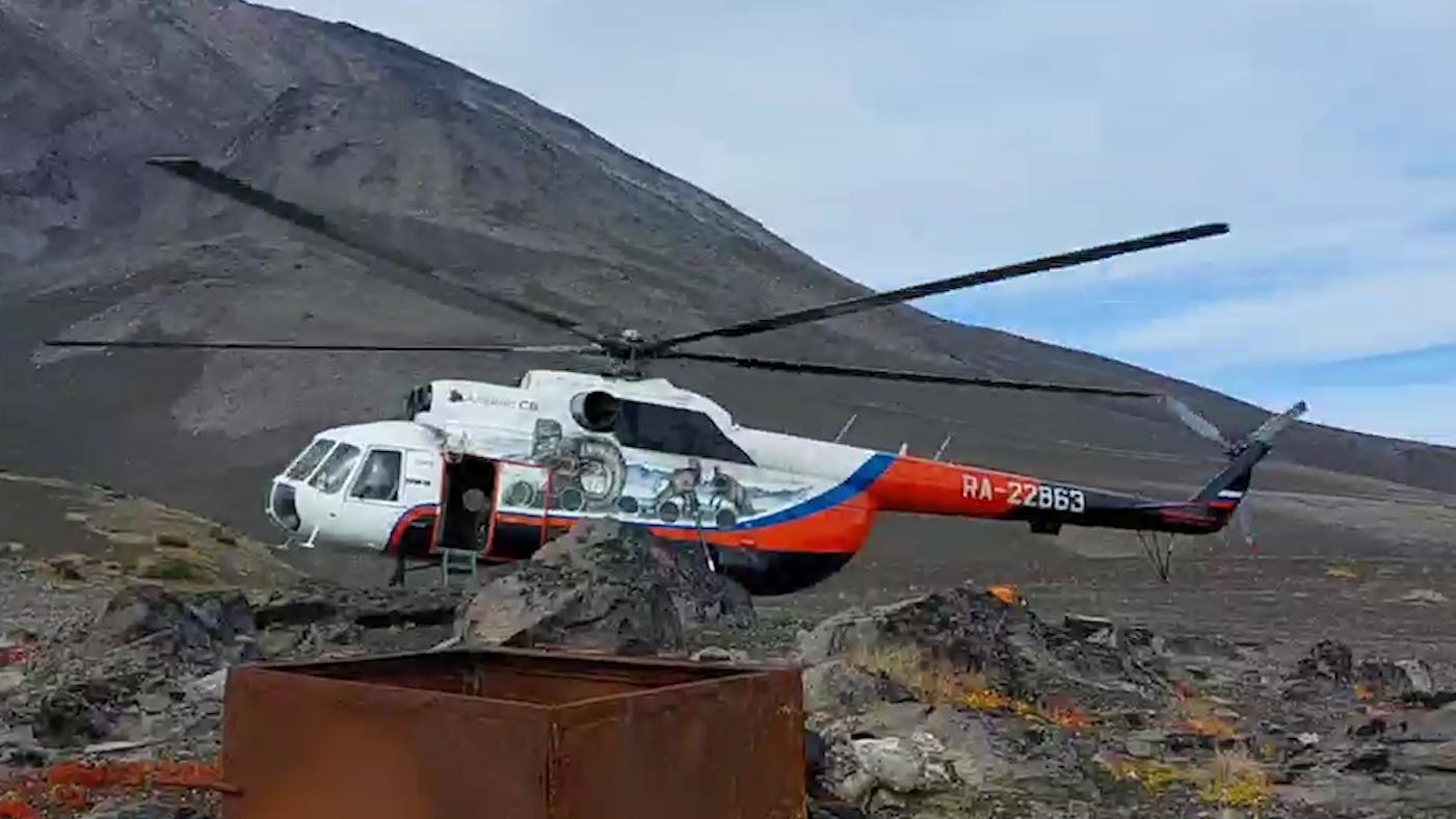 «Ждем цунами, да?». Камчатские сейсмологи засняли землетрясение с вулкана