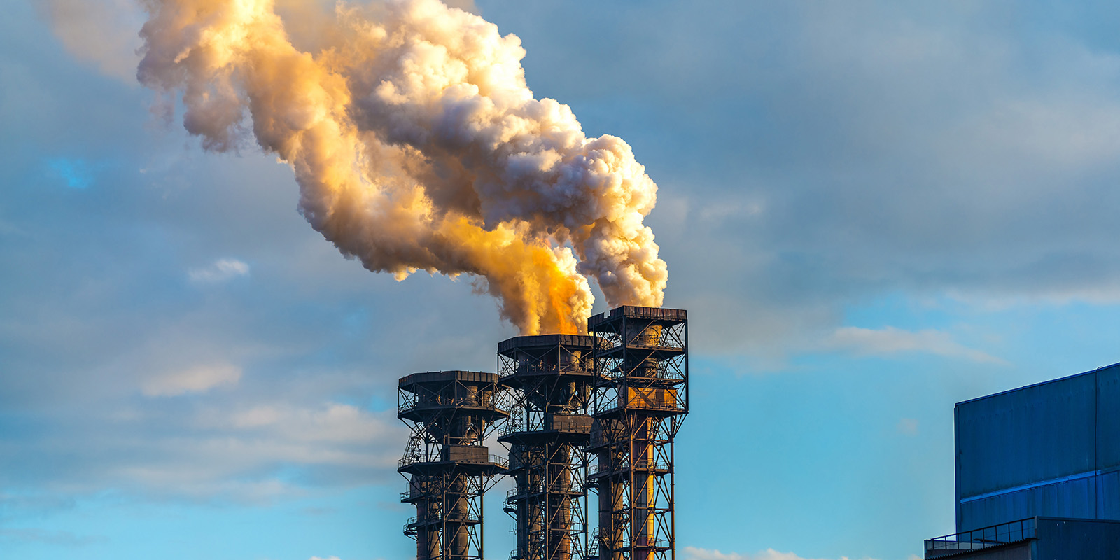 В Новосибирской области объявили режим «черного неба». Что это значит