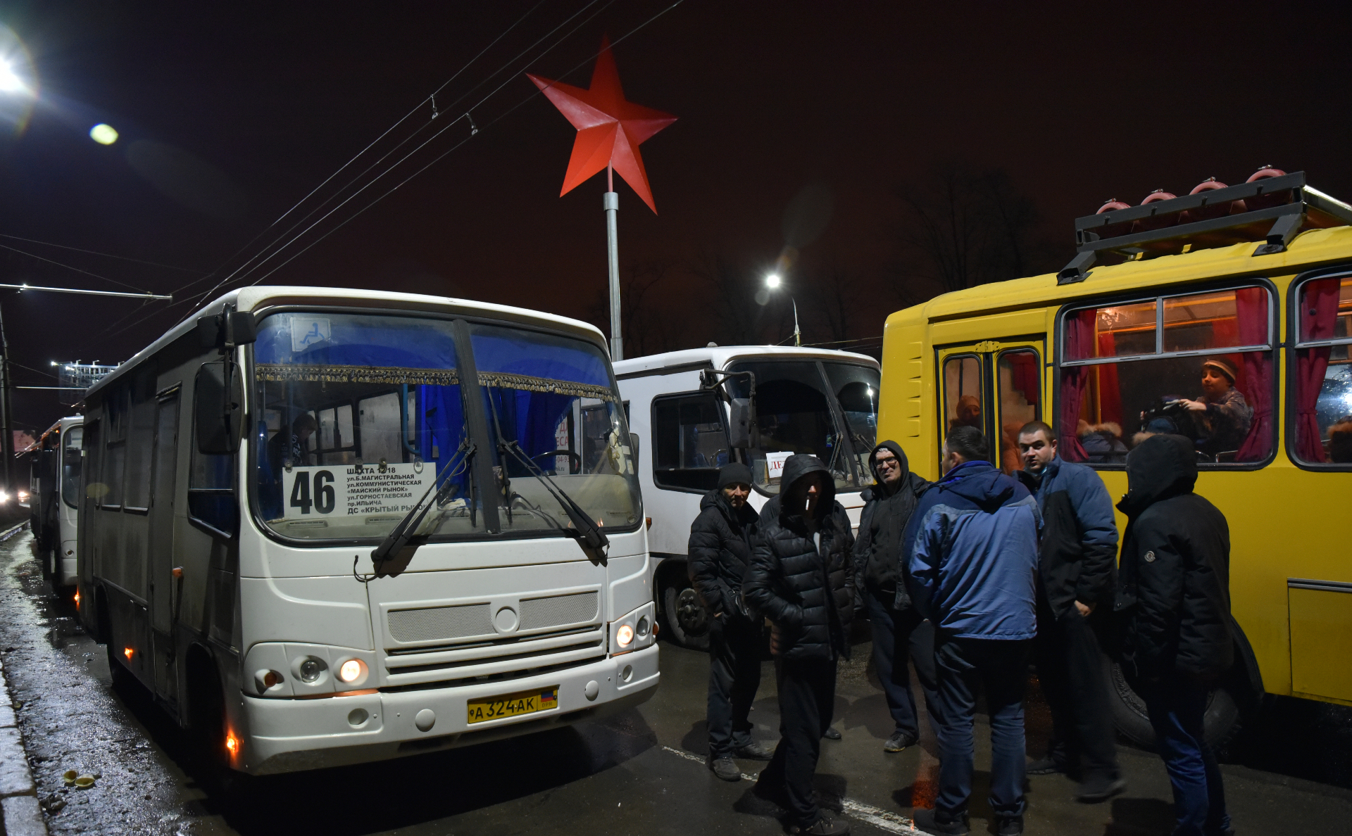 Власти ДНР назвали число эвакуированных в Россию жителей"/>













