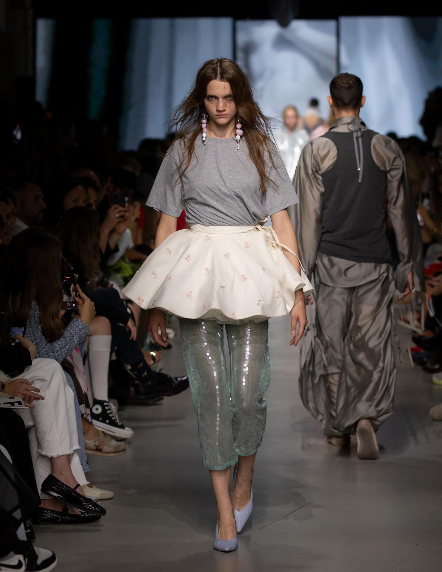 Показ Gapanovich