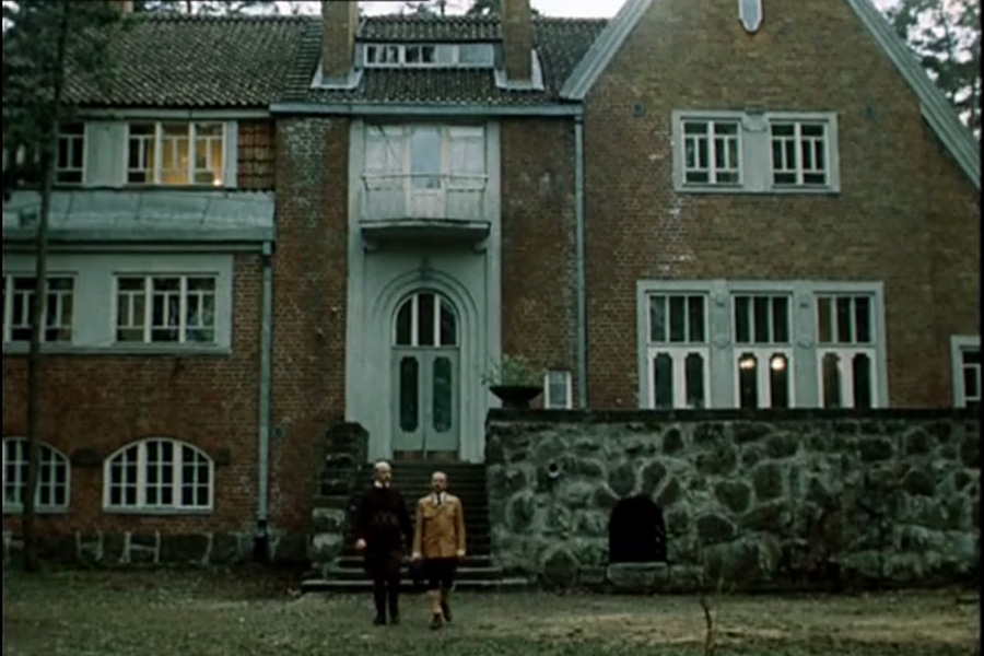 Кадр из фильм &laquo;Шерлок Холмс и доктор Ватсон. Двадцатый век начинается&raquo;