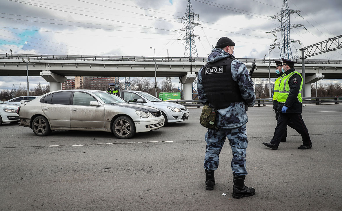 В Москве начали отслеживать автомобилистов без пропусков при помощи камер —  РБК