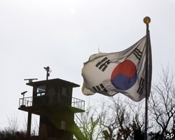 Южная Корея забросила в КНДР листовки о событиях в Ливии и Египте