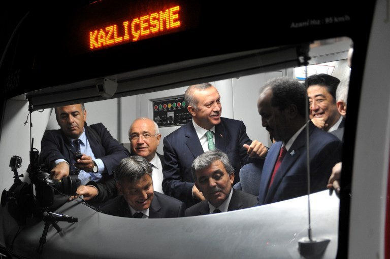 В Стамбуле открыли туннель под Босфором, связывающий Азию и Европу