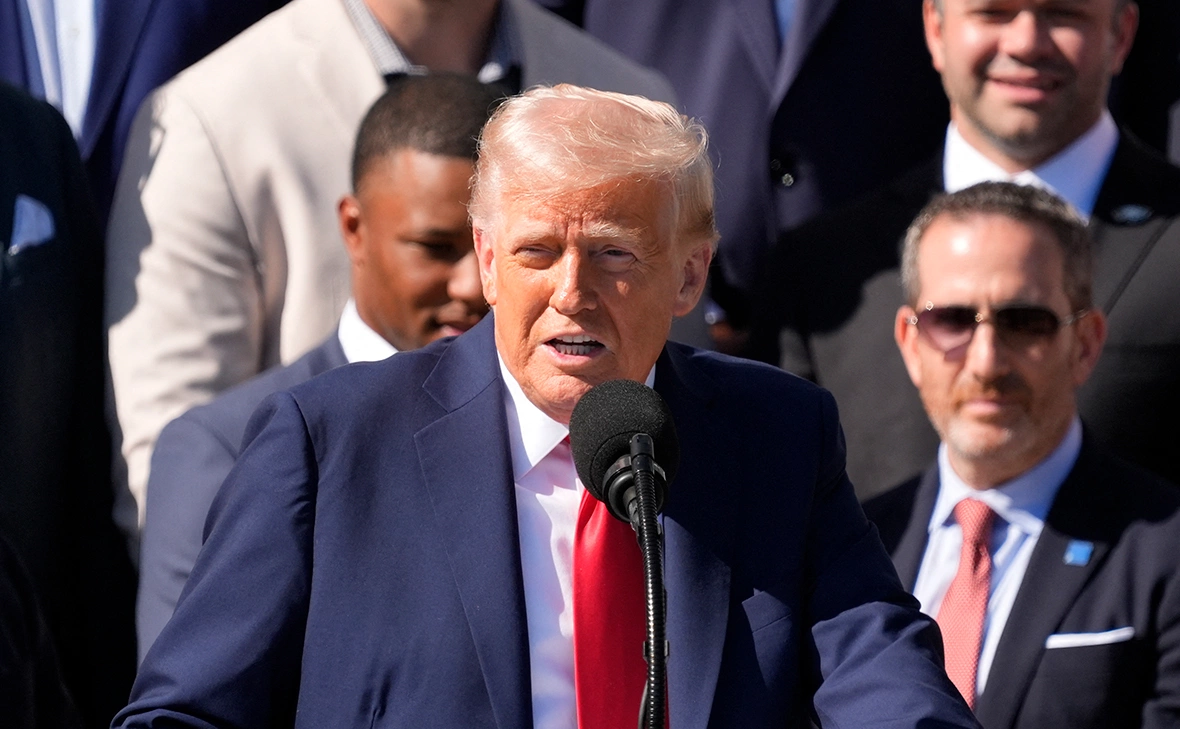 Josh Morgan / Reuters