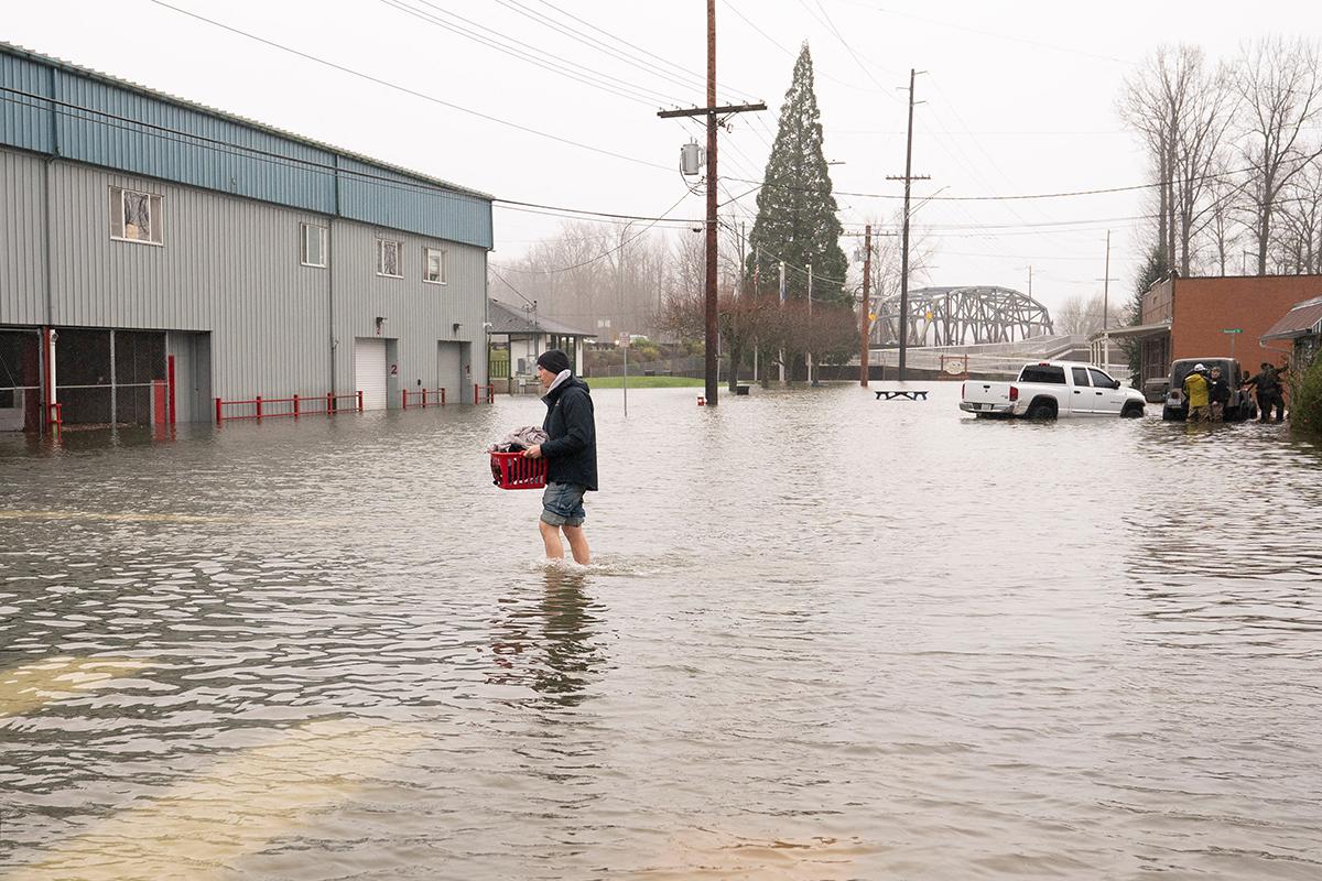 Наводнение в американском штате Вашингтон, вызванное проливными дождями, США, 10 декабря 2025 года