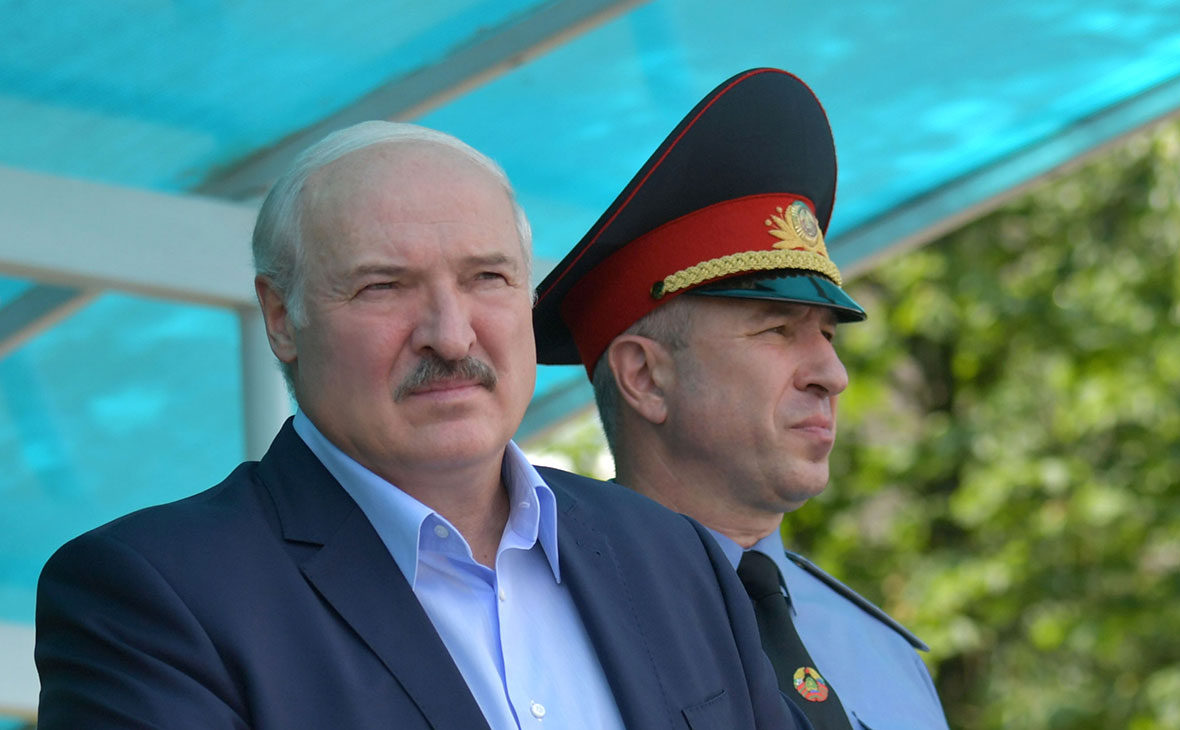 Александр Лукашенко и Юрий Караев