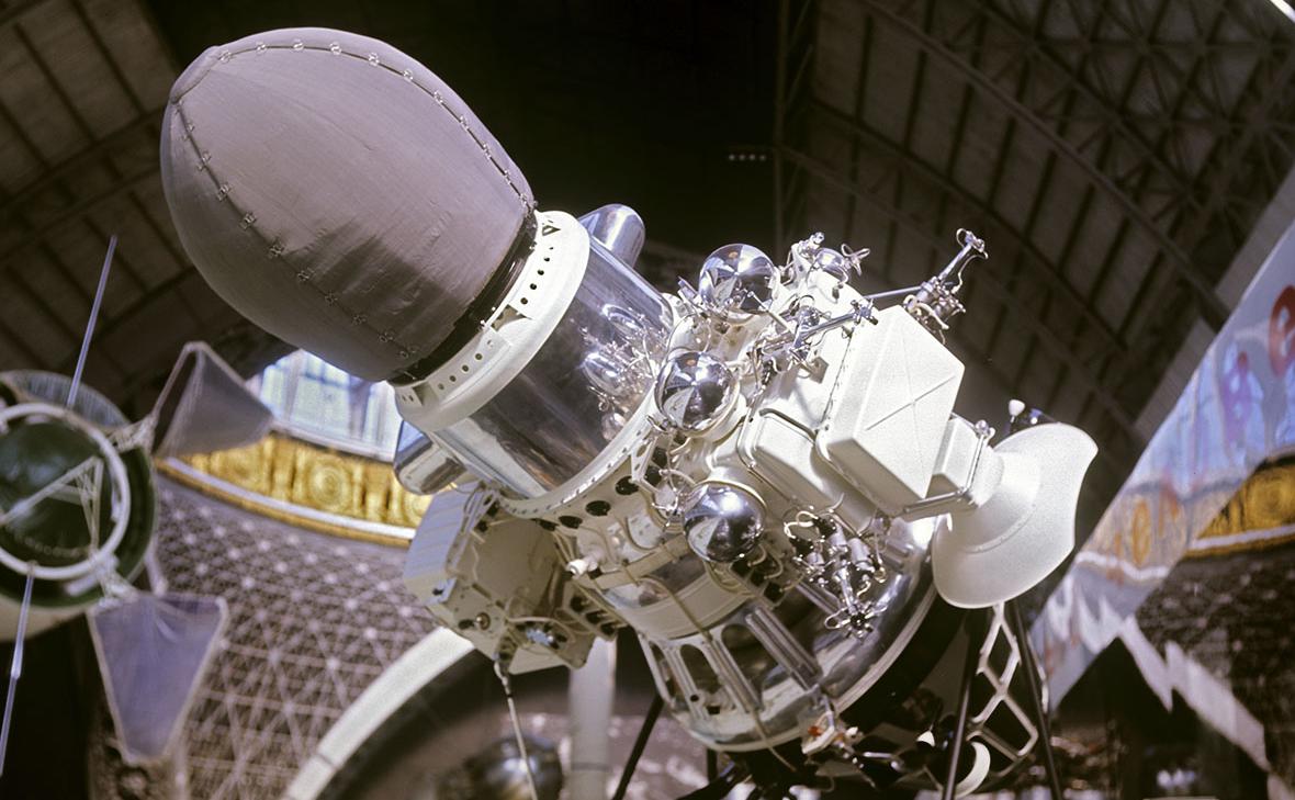 Автоматическая межпланетная станция «Луна-9» (архивное фото)