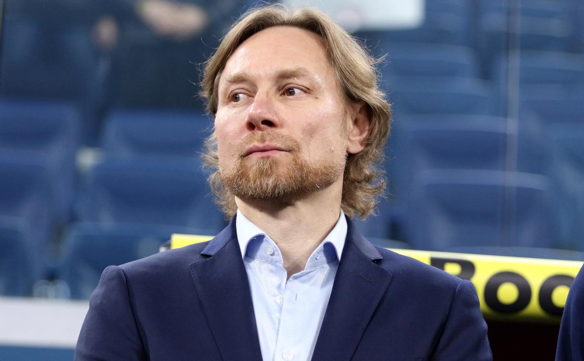 Валерий Карпин