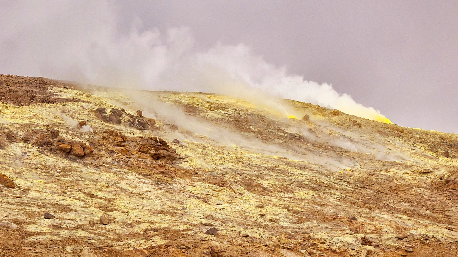 Вулкан Тафтан в Иране