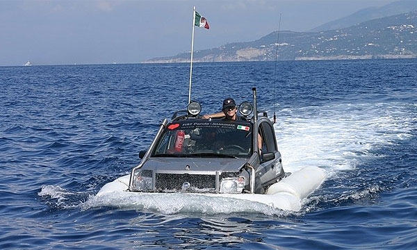 Fiat Panda переплыла Ла-Манш
