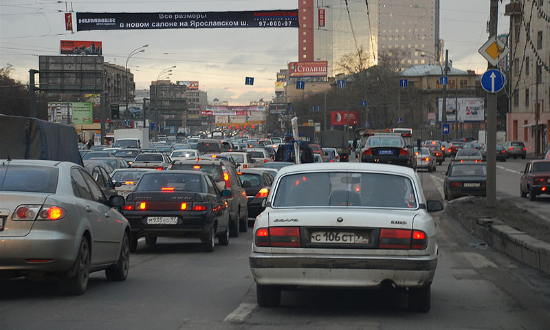 Борьба с пробками в Москве потребует 1,2 триллиона рублей
