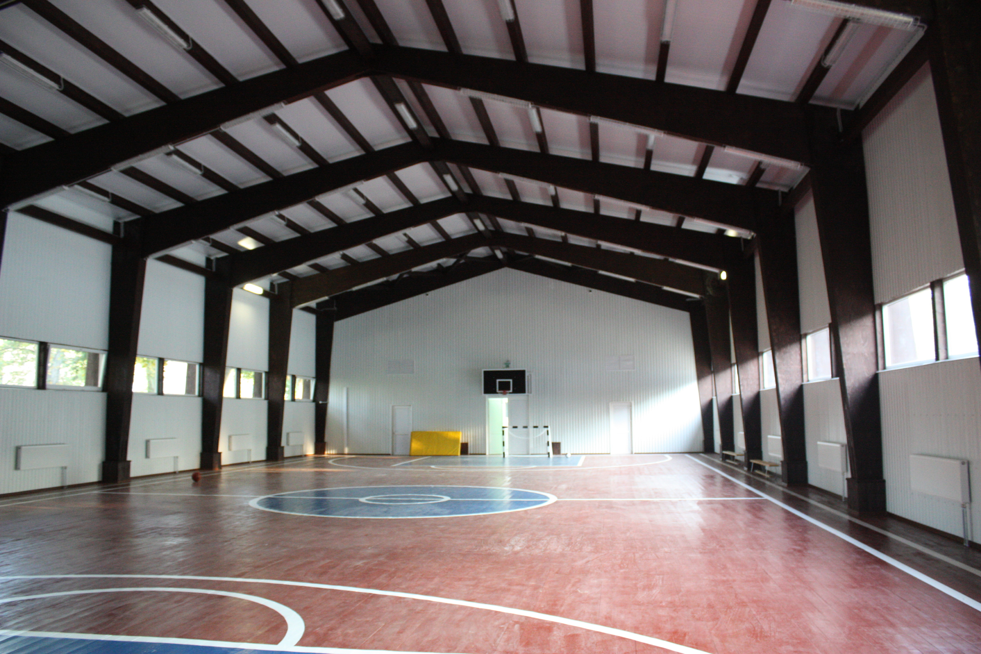 Спортивный зал школы в г. Собинка. Законченный вид