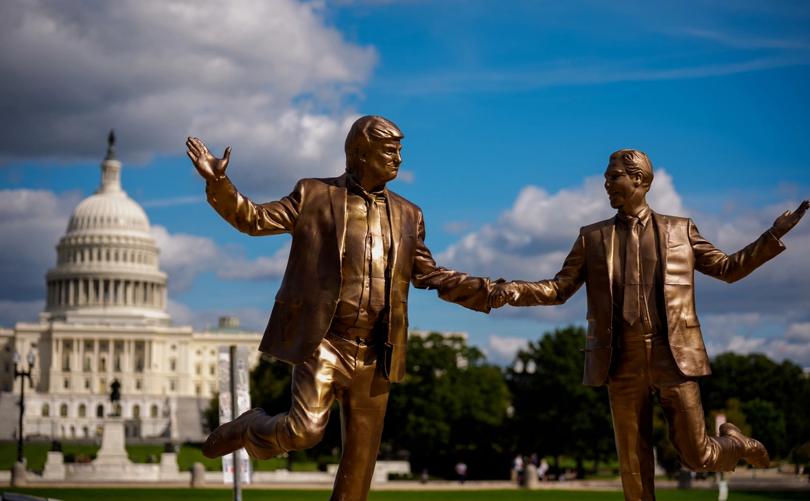 Andrew Harnik / Getty Images