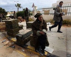 ООН склоняет Ливию к отказу от оружейных запасов М.Каддафи