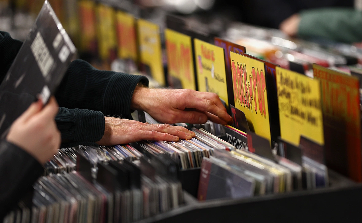 Peter Nicholls / Getty Images