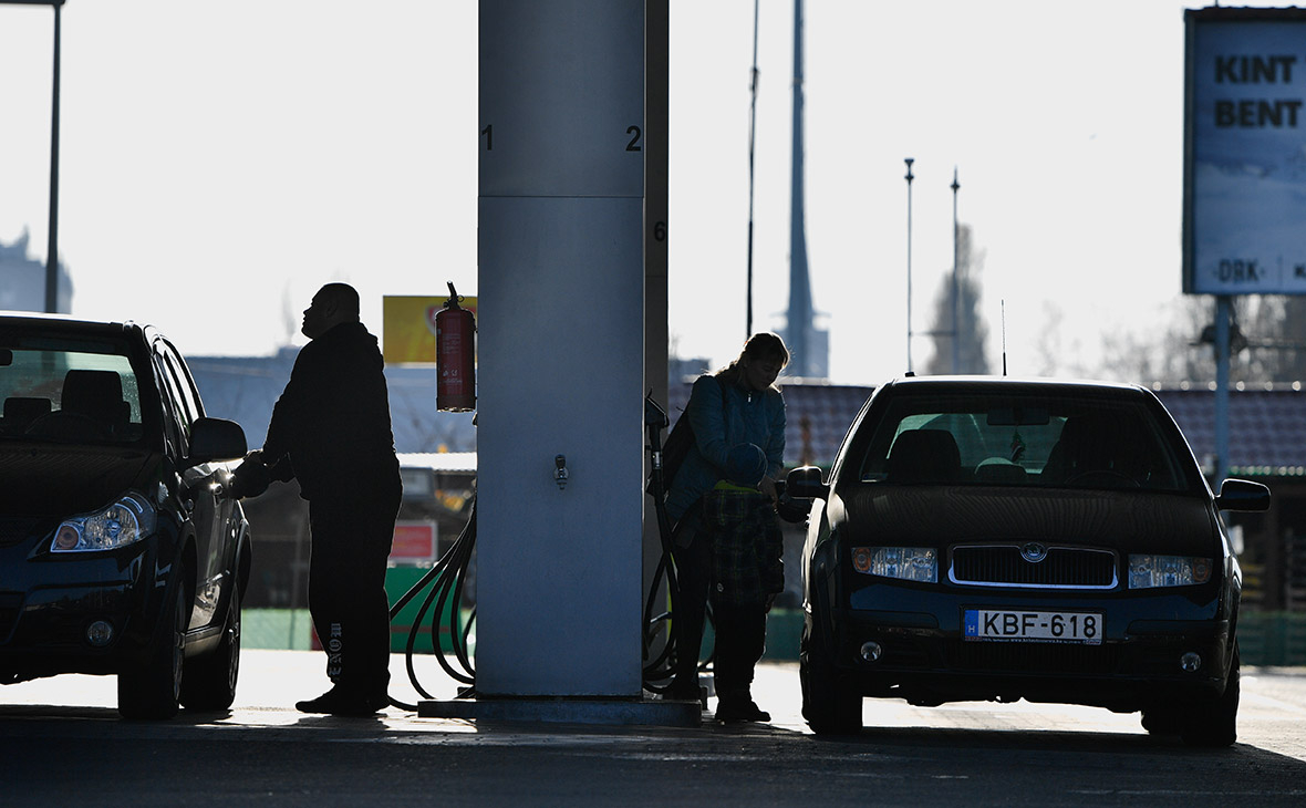 В Венгрии ввели ограничения на заправку бензином для иностранцев