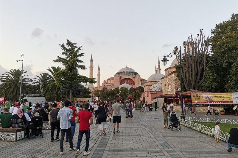 Площадь перед собором Святой Софии, Стамбул