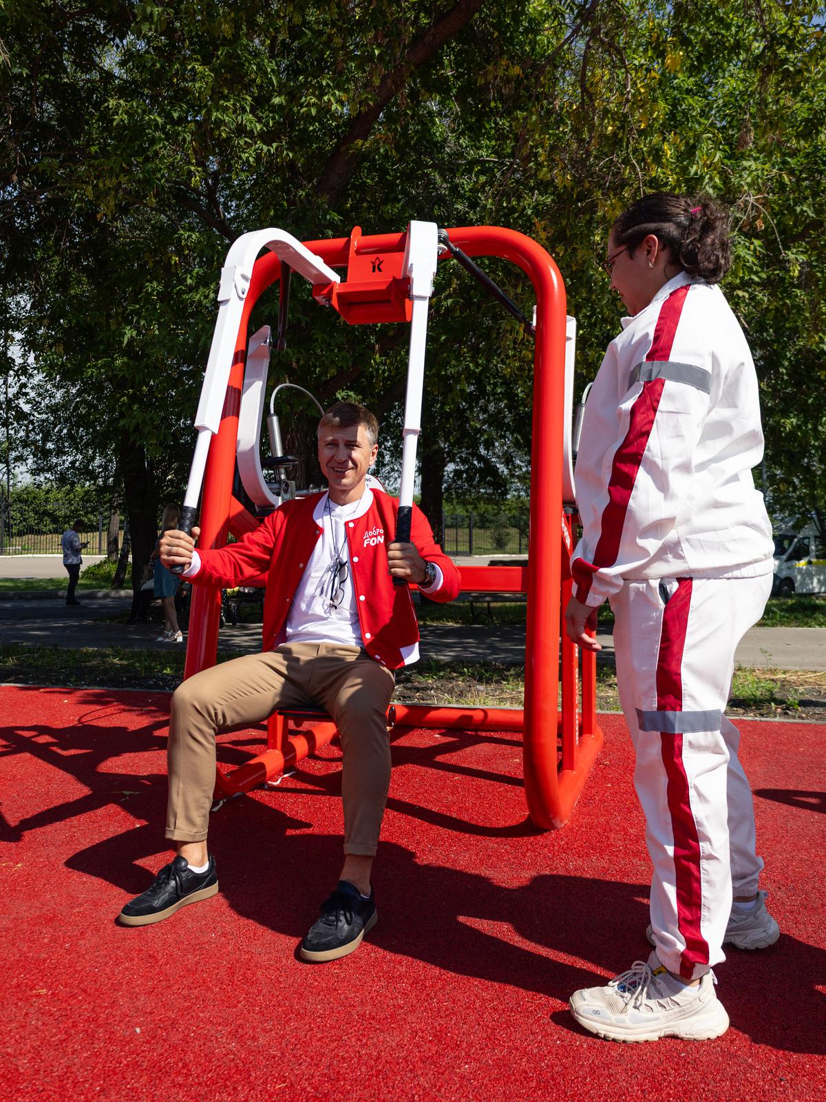 Ягудин открыл инклюзивные спортплощадки в Челябинске и Магнитогорске