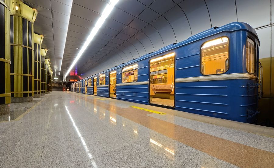 Станция &laquo;Золотая нива&raquo; в Новосибирске



