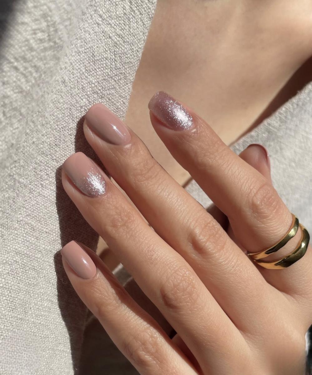 Нюд с металлизированными элементами