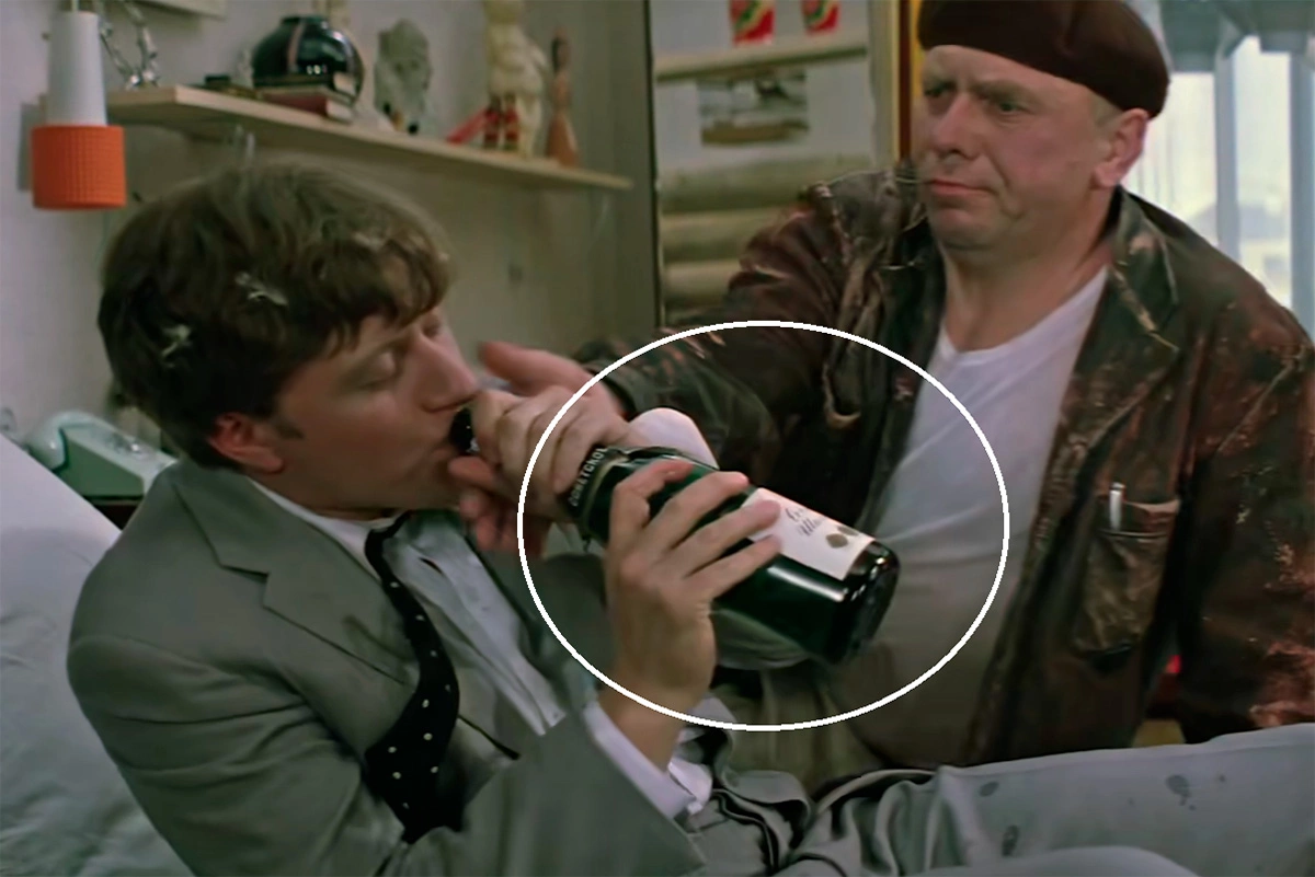 Кадр из фильма «Бриллиантовая рука» (1968) режиссера Леонида Гайдая