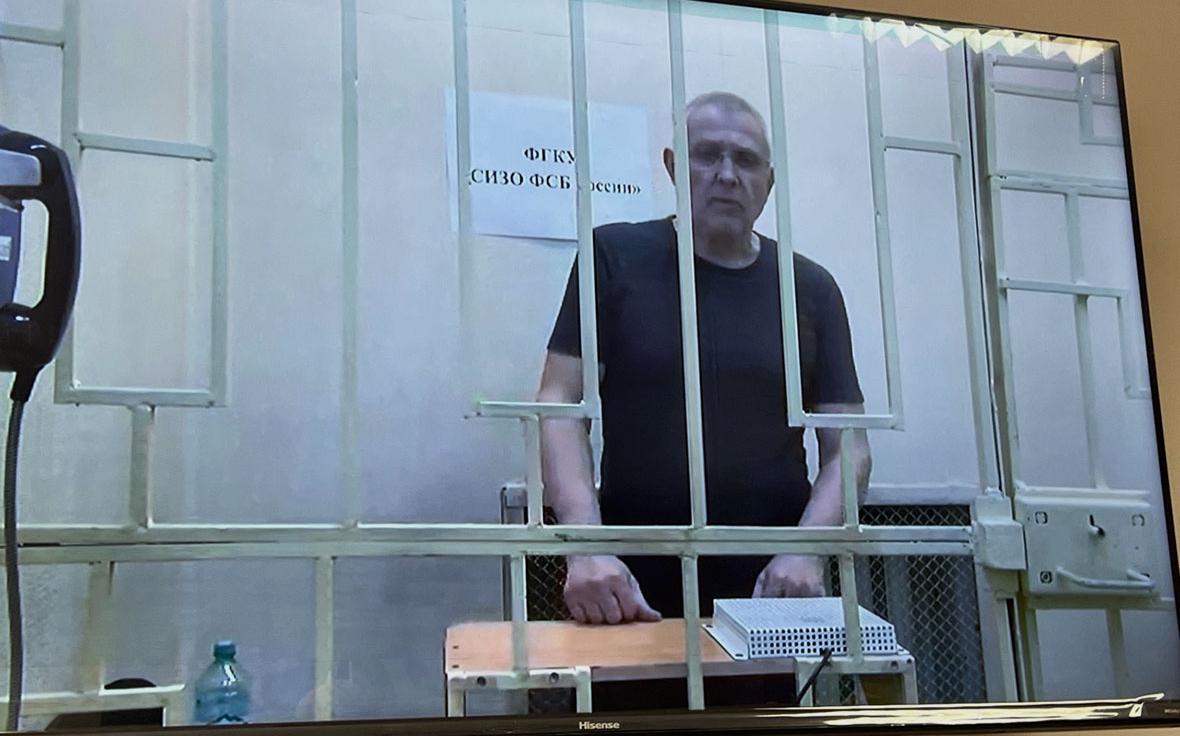 Мосгорсуд отказался отпускать из-под ареста Илью Трабера