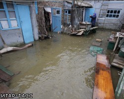 Число жертв наводнения в Казахстане достигло 20 человек