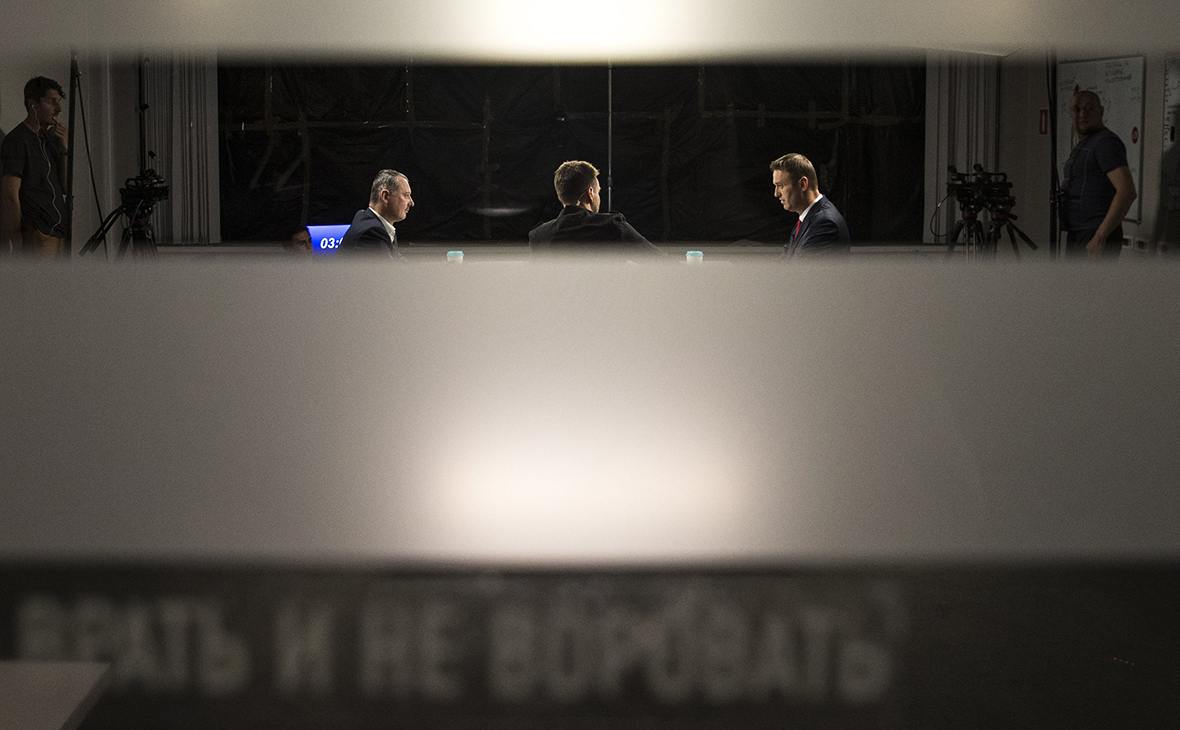 Игорь Стрелков, Михаил Зыгарь и Алексей Навальный&nbsp;(слева направо)