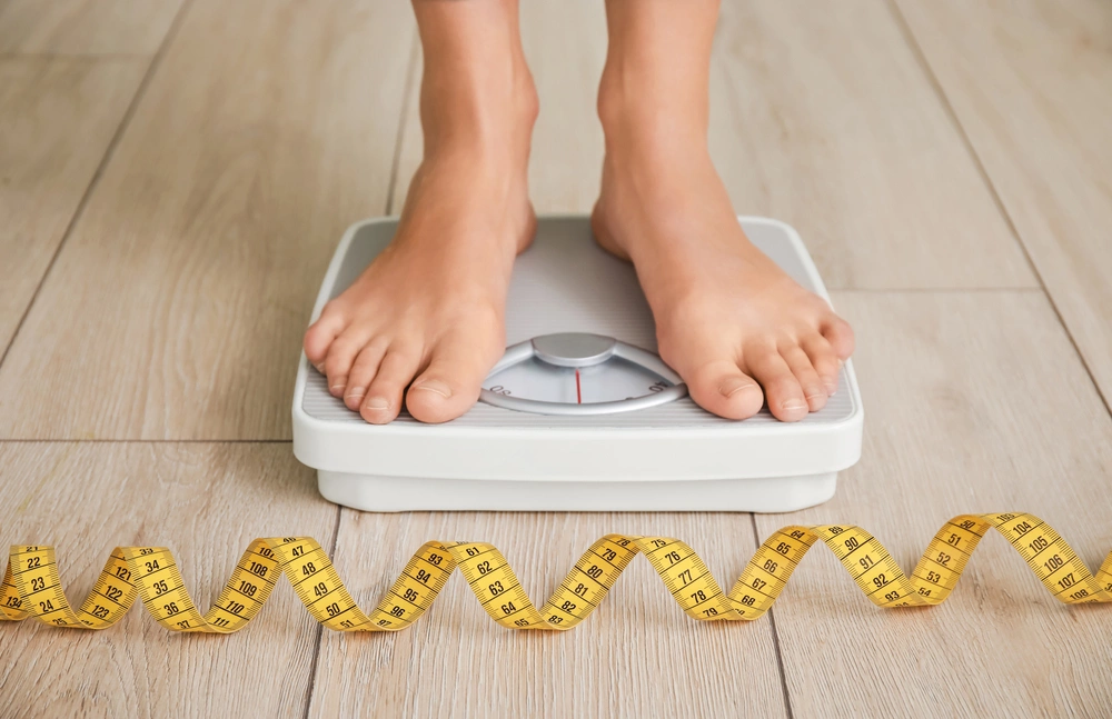 10 основных причин, почему человек набирает вес