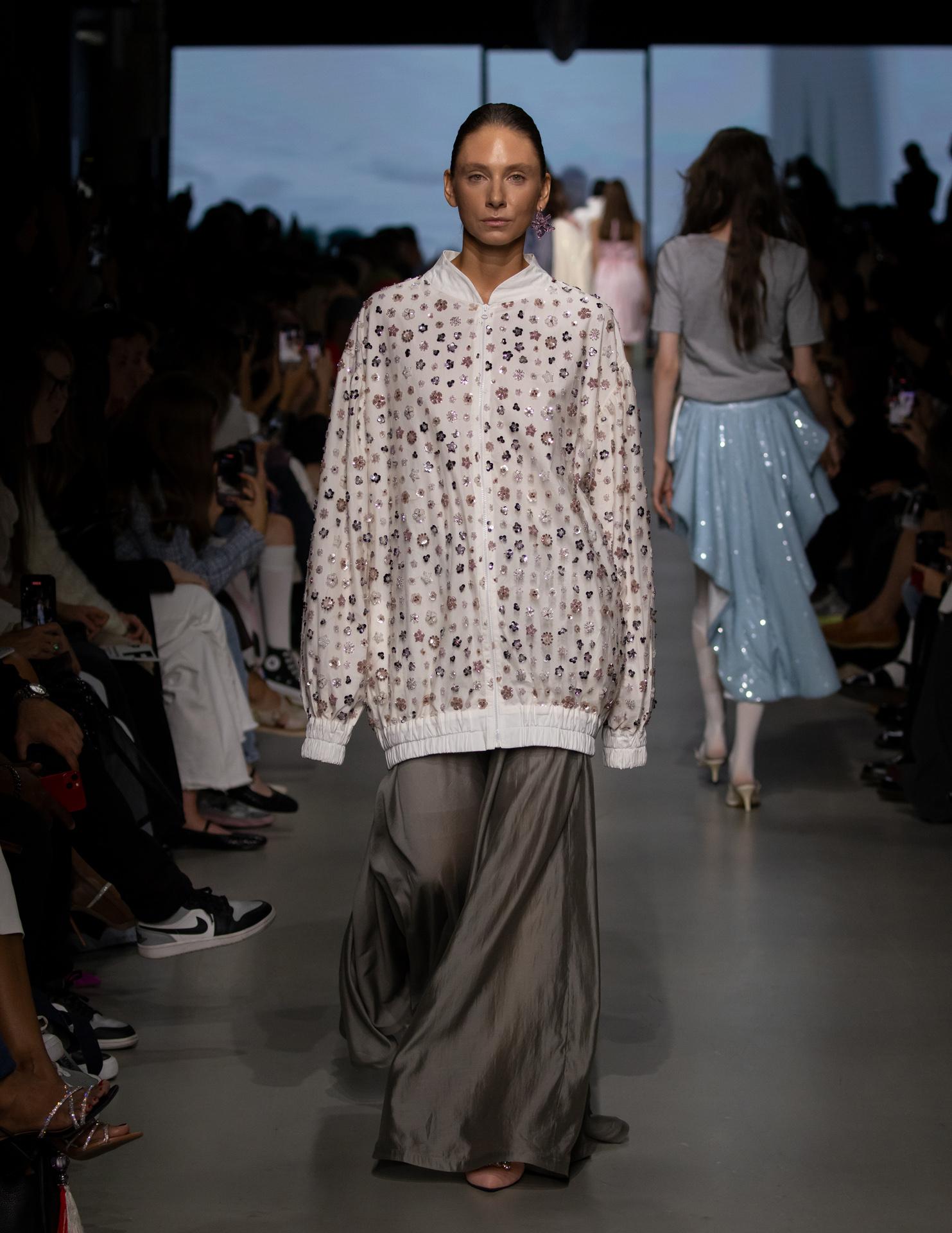 Показ Gapanovich