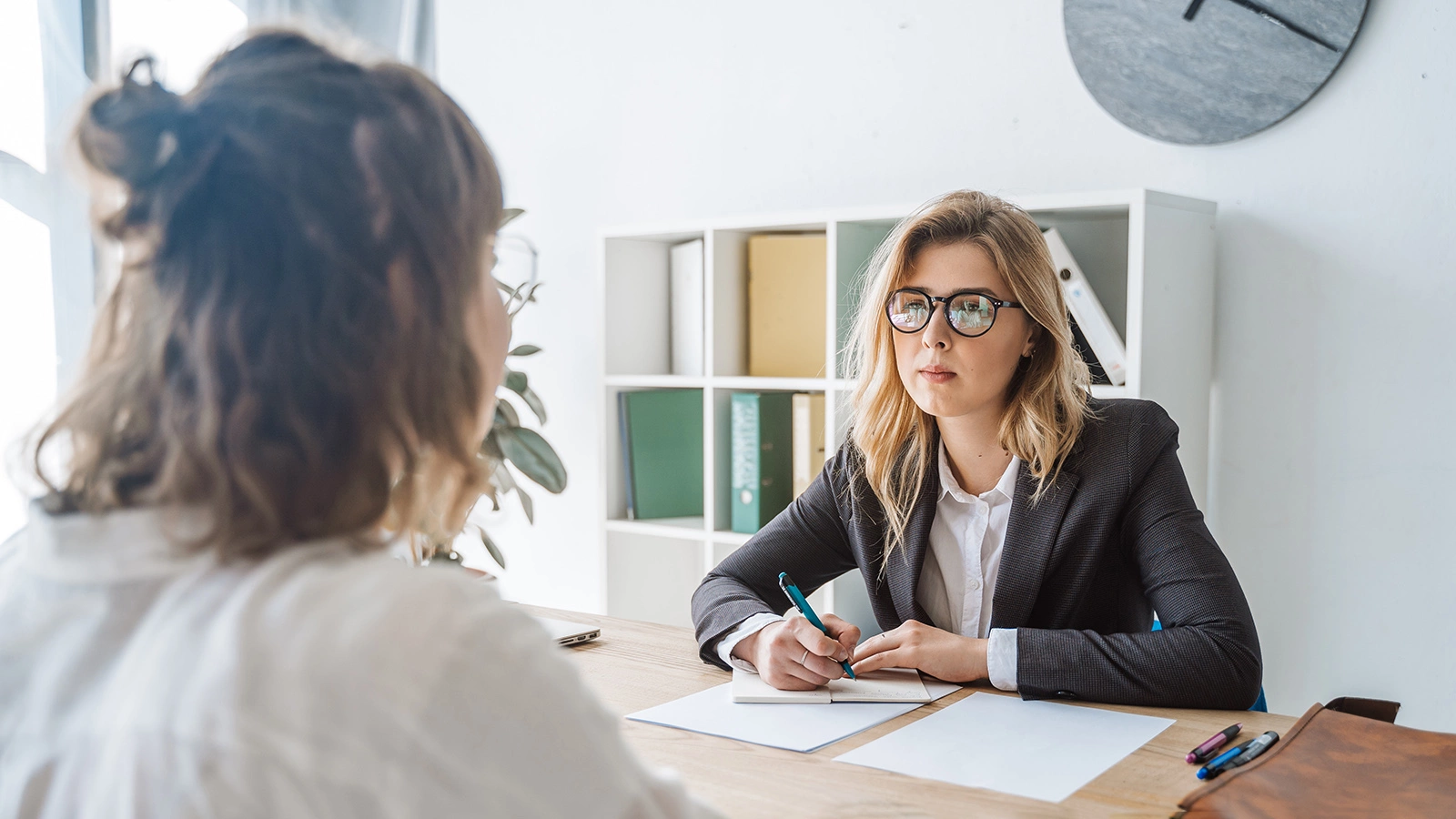 Нужно ли сообщать о беременности на собеседовании. Объяснили в Госдуме