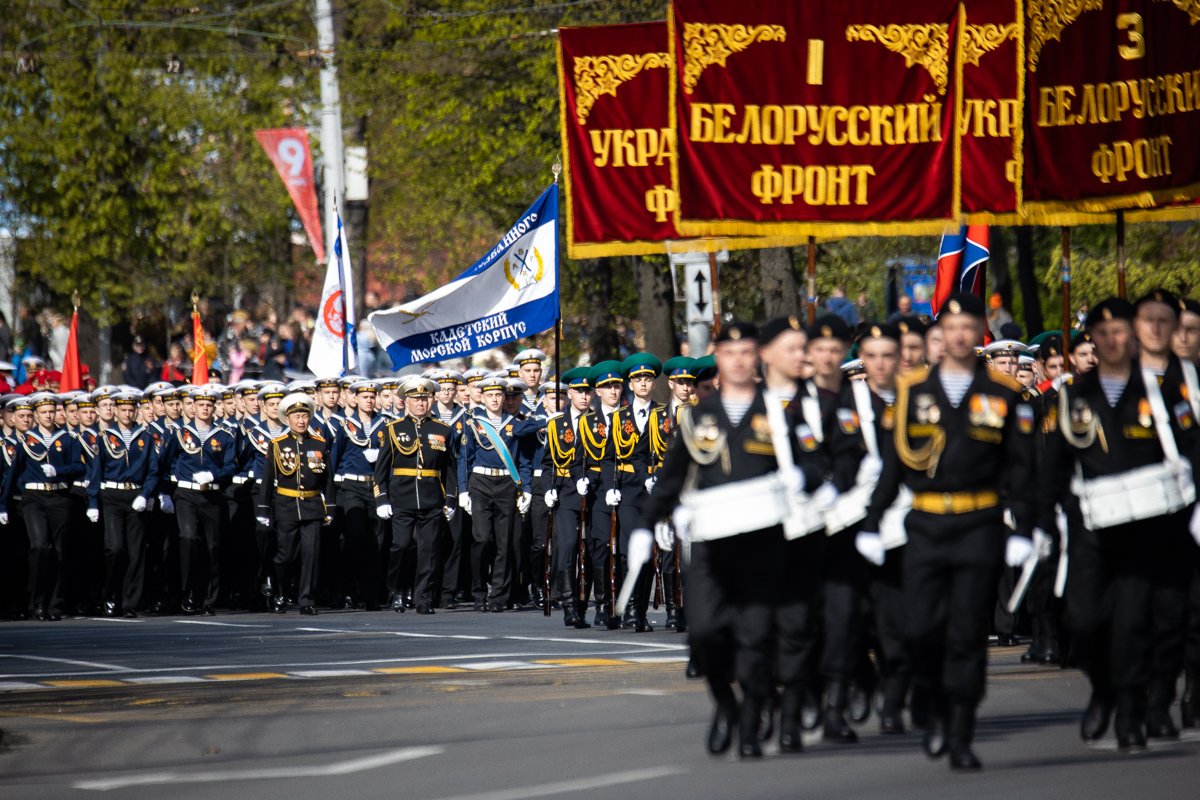 Победа калининград. Парад Победы Калининград. Парад в Калининграде 2014. Парад Победы 2021 в Калининграде. Калининград 9 мая.