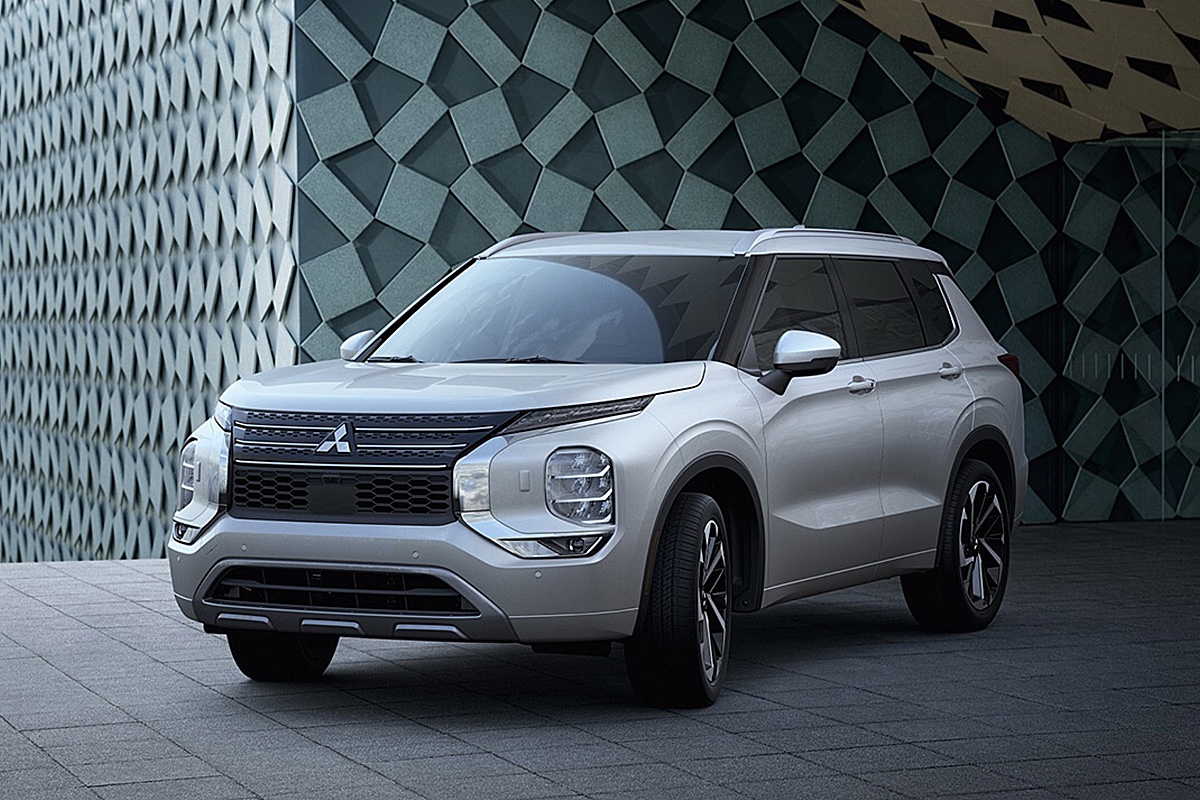 Mitsubishi Outlander IV