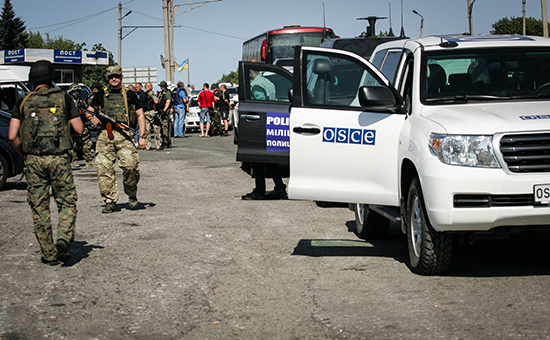 Наблюдатели миссии ОБСЕ на территории ДНР