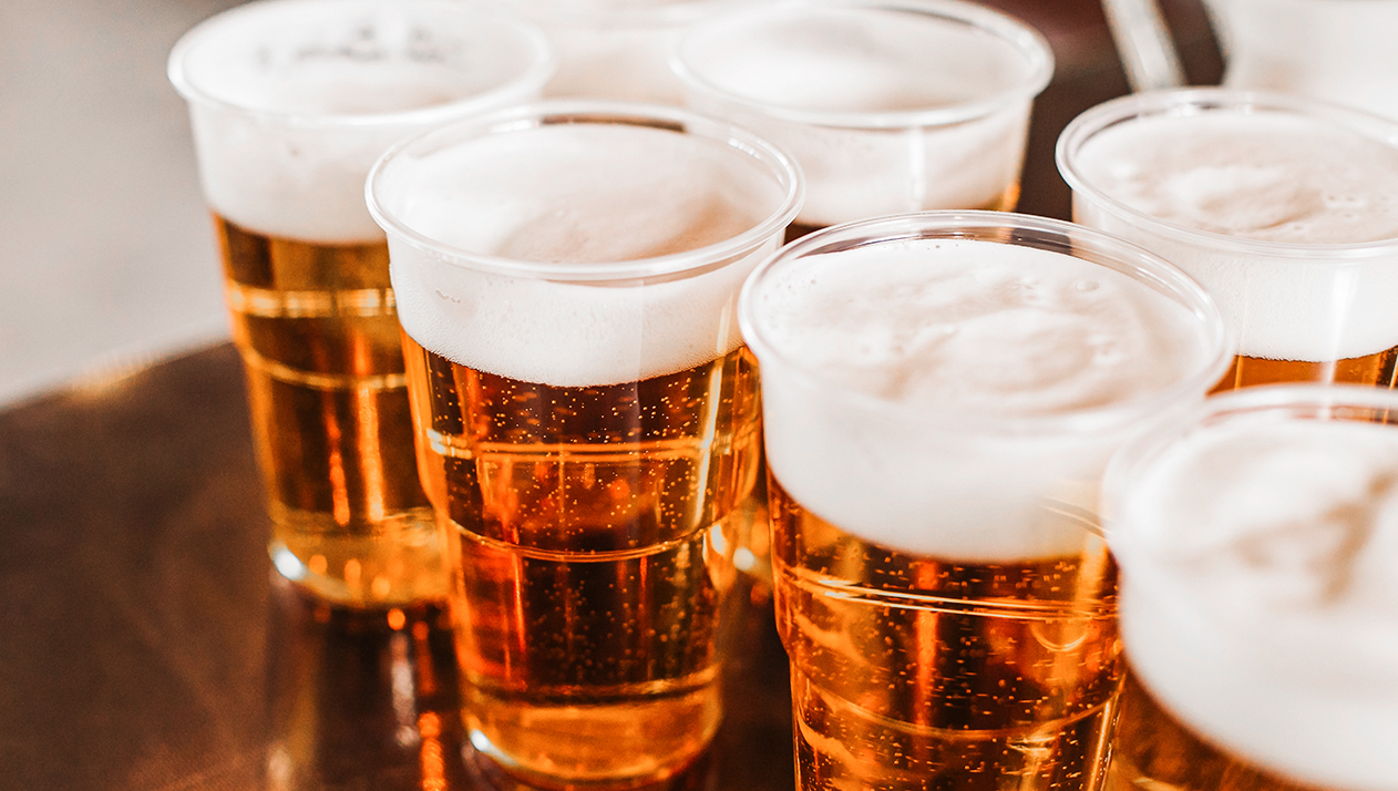 В Петербурге призвали подумать о детях при возвращении пива на стадионы